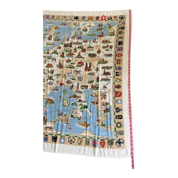 Europe Map & Crests Vintage Souvenir Tablecloth - Picture 3 of 7